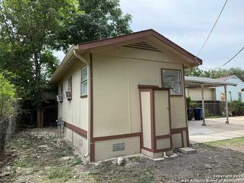 1334 W LULLWOOD AVE, San Antonio, TX 78201