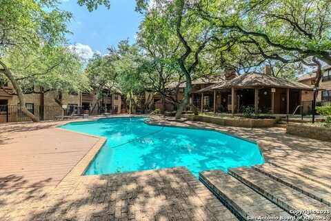 10955 wurzbach, San Antonio, TX 78230