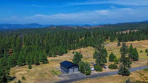 13517 E Deer Creek Rd, Chattaroy, WA 99003