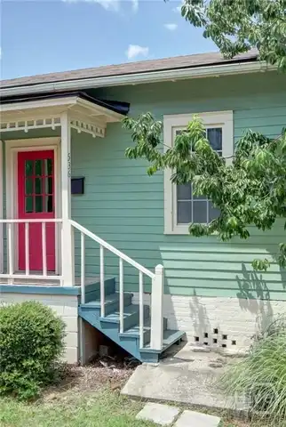 536 E Gordon Lane, Savannah, GA 31401