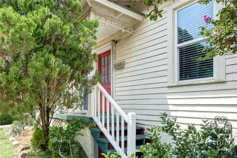530 E Gordon Lane, Savannah, GA 31401