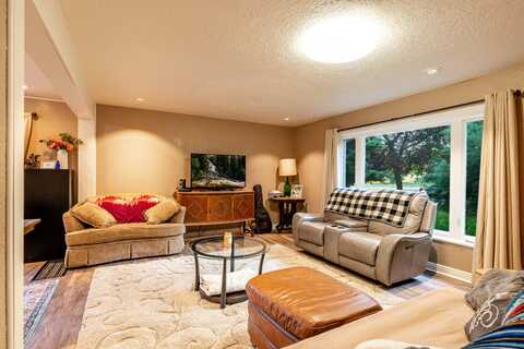 937 N Carrington Avenue, Buffalo, WY 82834