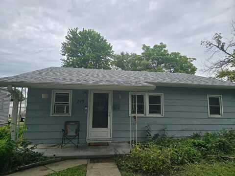 713 E 10th St, Concordia, KS 66901