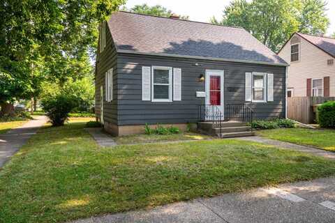 2702 Coolidge Street, Madison, WI 53704
