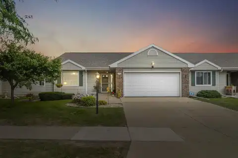 638 Kensington Square, Stoughton, WI 53589