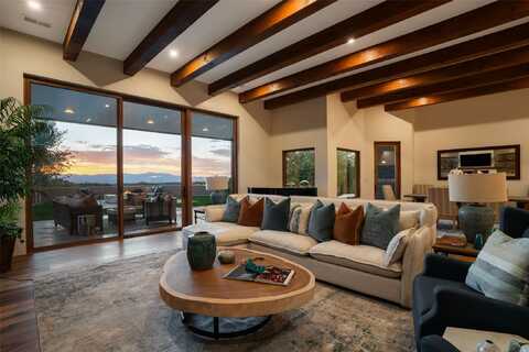 7 Plano Arbolito, Santa Fe, NM 87506