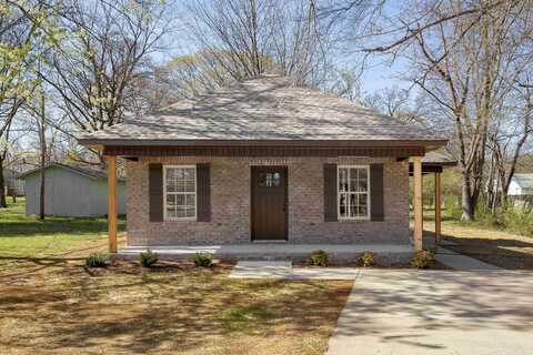 211 W Grand Ave, Muscle Shoals, AL 35661