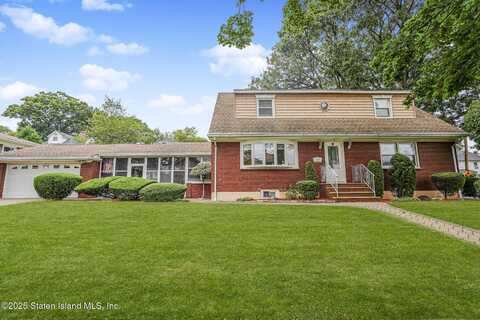 1 Macfarland Avenue, Staten Island, NY 10305