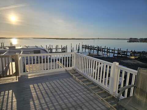1225 E Shore Dr, Brigantine, NJ 08203