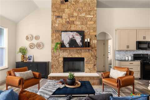 417 S Blanco Street, Lockhart, TX 78644