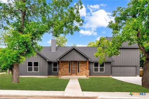 417 S Blanco Street, Lockhart, TX 78644