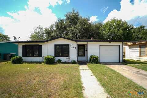 1005 E Polk Avenue, Victoria, TX 77901