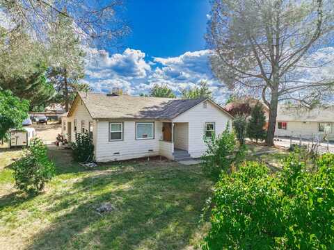423 W Park Street, Grants Pass, OR 97527