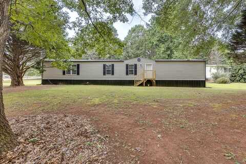 561 Waspnest Road, Wellford, SC 29385