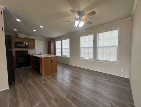 1146 Nicolson St, Wayland, MI 49348