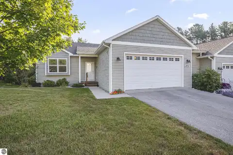 4758 Kodiak Drive, Traverse City, MI 49685