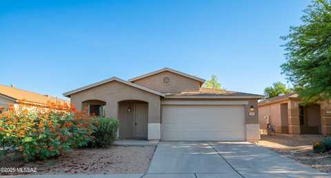 10013 E Rocky Wash Drive, Tucson, AZ 85748