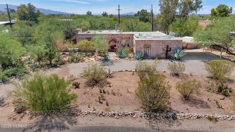 8802 E Buckboard Road, Tucson, AZ 85749