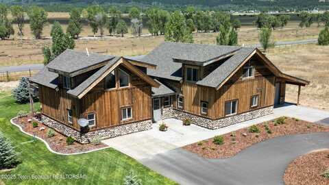 25 FAIRWAY Avenue, Thayne, WY 83127