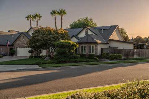 245 N Stokes Court, Visalia, CA 93291