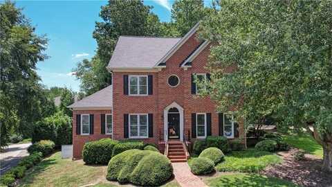 2 Foxglove Lane, Greensboro, NC 27455