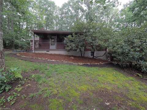 101 Chelsea Lane, Glade Valley, NC 28627