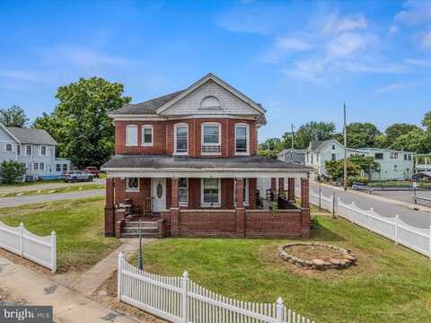 40 WINCHESTER STREET, PAW PAW, WV 25434