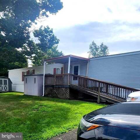 11 FRIEDEN MANOR, SCHUYLKILL HAVEN, PA 17972
