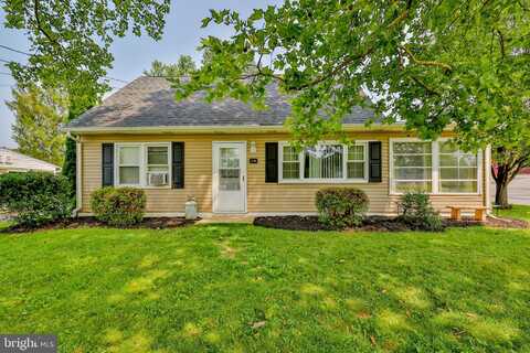 1236 WHITEHALL AVENUE, EASTON, PA 18045