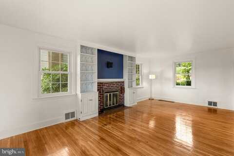 53 KREIDER AVENUE, LANCASTER, PA 17601