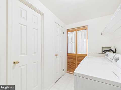 3670 ROCK CREEK DRIVE, DOVER, PA 17315