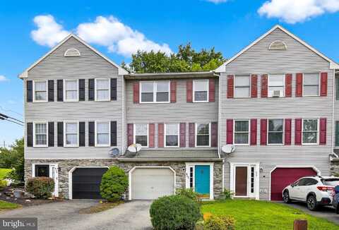 605 EMERALD DRIVE, LANCASTER, PA 17603