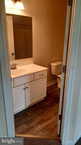 835 ADMIRALS QUAY DRIVE, MECHANICSBURG, PA 17050