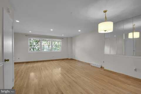 6736 EMLEN STREET, PHILADELPHIA, PA 19119