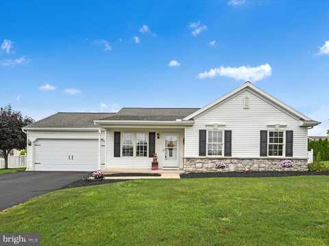 5 VISTA DRIVE, FREDERICKSBURG, PA 17026