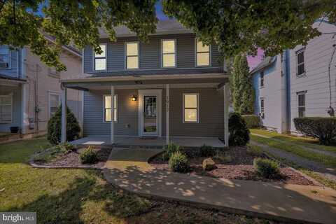 1917 NEW HOLLAND PIKE, LANCASTER, PA 17601