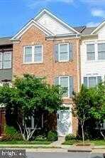 153 GREAT LAUREL SQUARE SE, LEESBURG, VA 20175