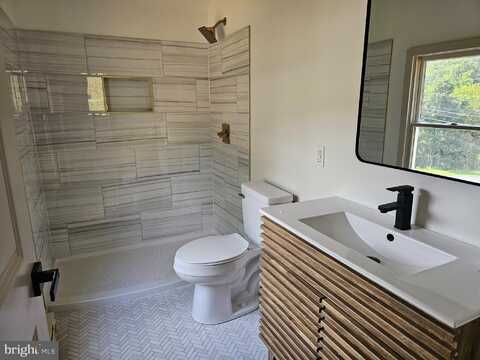 15165 CHARMIAN ROAD, BLUE RIDGE SUMMIT, PA 17214