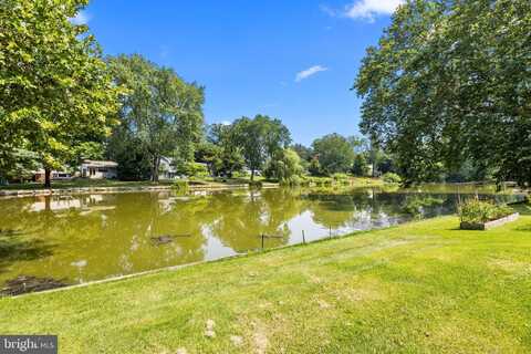 2330 LAKEVIEW DRIVE, YARDLEY, PA 19067
