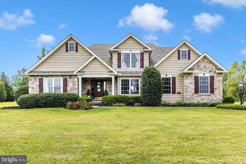 121 TYOAKA DRIVE, LITTLESTOWN, PA 17340