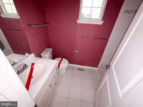 40 WALLACE ROAD, MOUNT HOLLY, NJ 08060