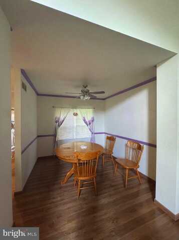 22 WINDY KNOLL DRIVE, ROYERSFORD, PA 19468