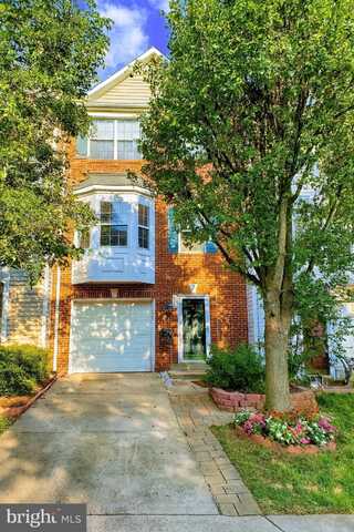 586 LILAC TERRACE NE, LEESBURG, VA 20176