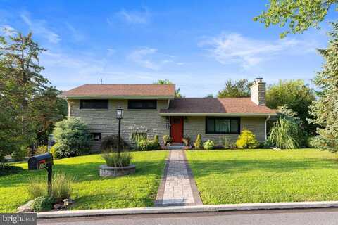 205 E GLENN ROAD, HERSHEY, PA 17033