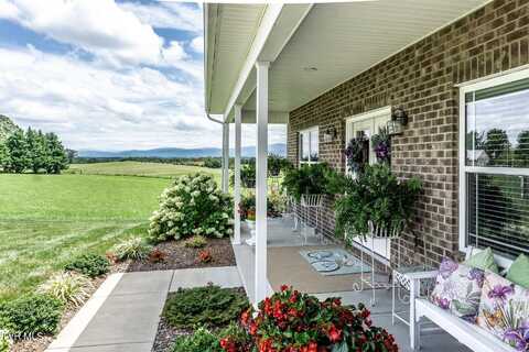 136 Clear Mountain Trail, Greeneville, TN 37745