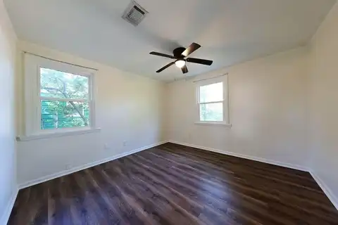 1206 McArthur Dr, Valdosta, GA 31601