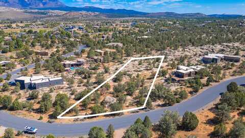 656 N Rock Garden LN, Saint George, UT 84738