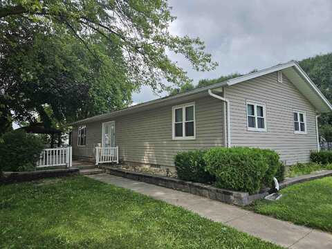 260 Pine, Allison, IA 50602