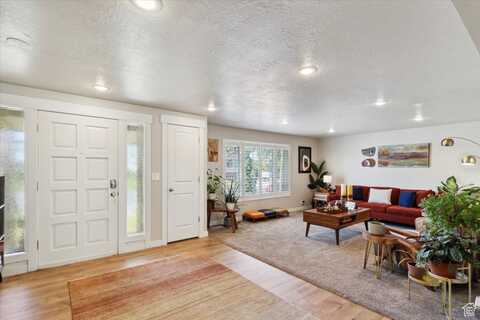 846 E 5600 S, South Ogden, UT 84405