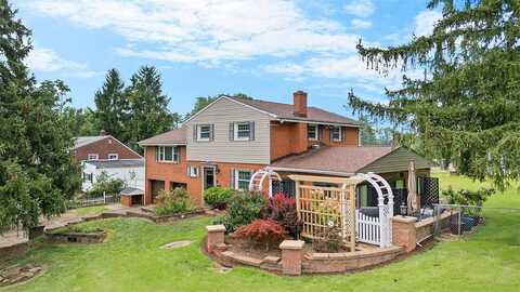 403 Fieldstone Dr, Monroeville, PA 15146